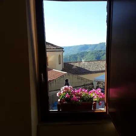 罗莎玛丽亚别墅酒店 San Chirico Raparo